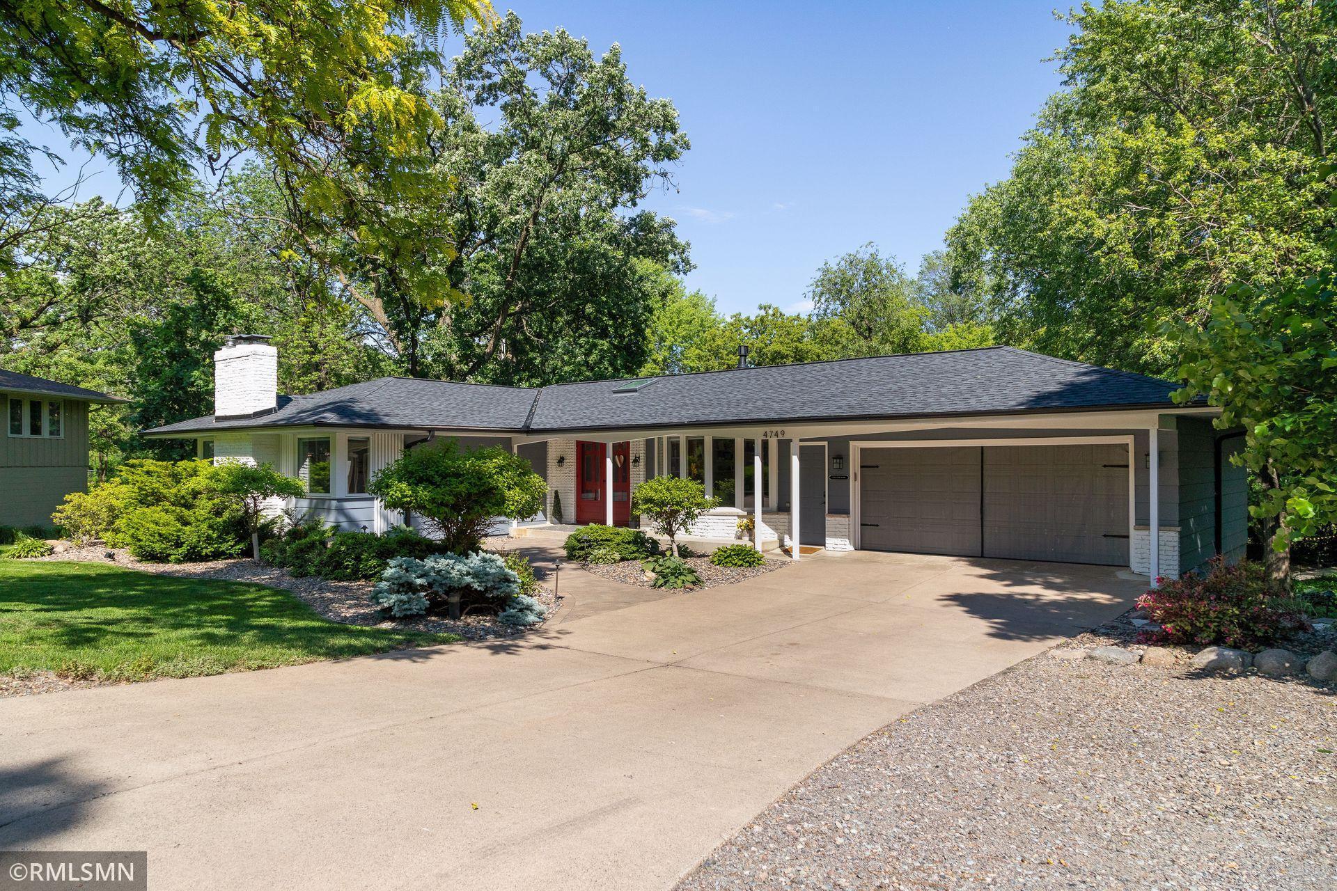 4749 Coventry Road East Minnetonka, MN 55345 - Photo 9 of 59