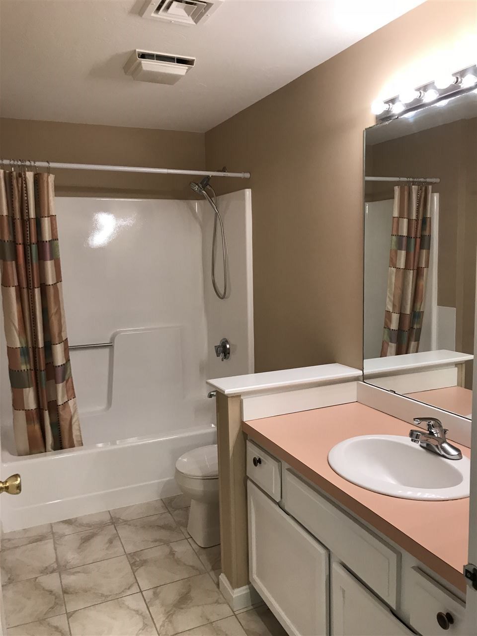 54 Bridle Path Dover, NH 03820 - Photo 24 of 40