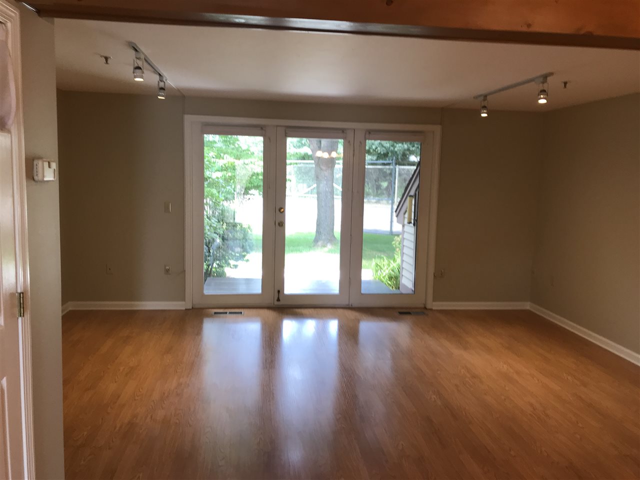 54 Bridle Path Dover, NH 03820 - Photo 7 of 40