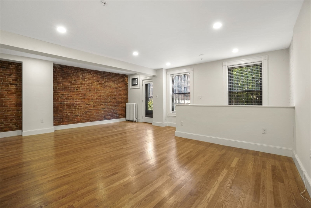 73 Rutland Street, Unit 1 Boston, MA 02118 - Photo 4 of 17