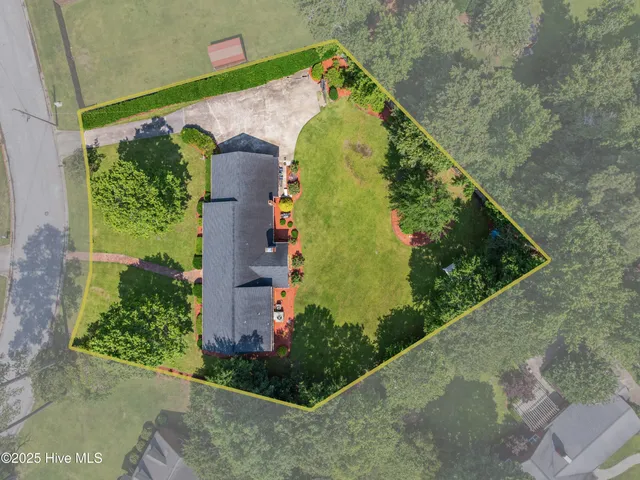 $350,000 | 1911 Pawnee Drive, Kinston, NC 28504