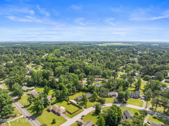 $350,000 | 1911 Pawnee Drive, Kinston, NC 28504