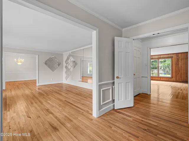 $350,000 | 1911 Pawnee Drive, Kinston, NC 28504