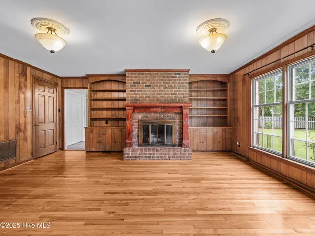 $350,000 | 1911 Pawnee Drive, Kinston, NC 28504