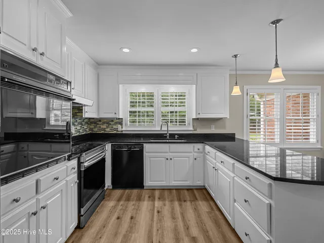 $350,000 | 1911 Pawnee Drive, Kinston, NC 28504