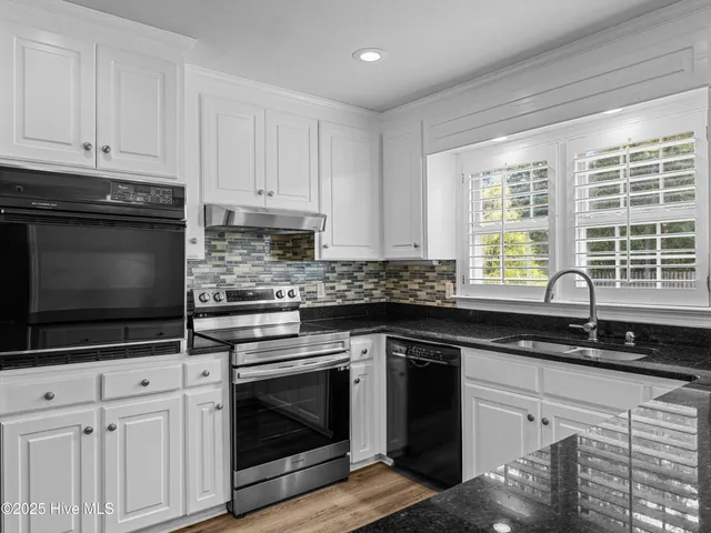 $350,000 | 1911 Pawnee Drive, Kinston, NC 28504