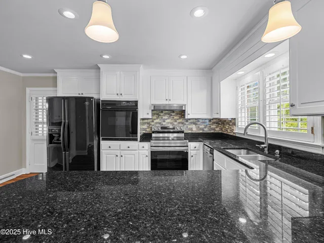 $350,000 | 1911 Pawnee Drive, Kinston, NC 28504