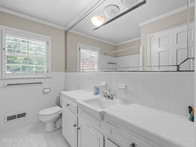 $350,000 | 1911 Pawnee Drive, Kinston, NC 28504