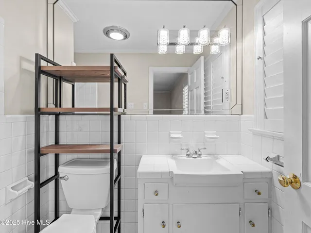 $350,000 | 1911 Pawnee Drive, Kinston, NC 28504