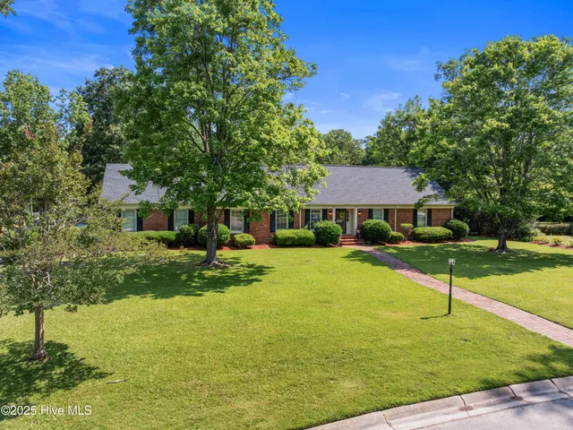 $350,000 | 1911 Pawnee Drive, Kinston, NC 28504