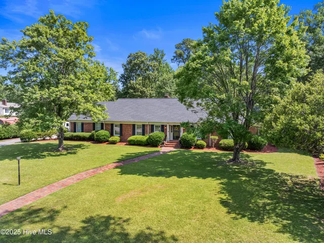 $350,000 | 1911 Pawnee Drive, Kinston, NC 28504