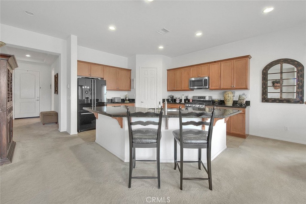 322 Forked Run Beaumont, CA 92223 - Photo 12 of 73 Kitchen