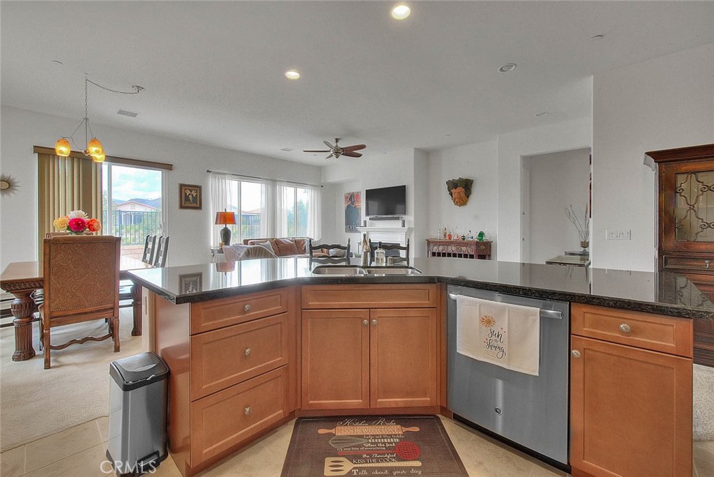 322 Forked Run Beaumont, CA 92223 - Photo 14 of 73 Kitchen