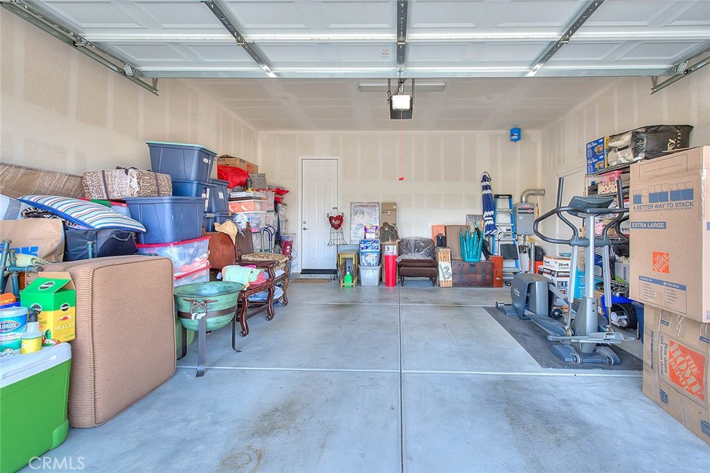 322 Forked Run Beaumont, CA 92223 - Photo 41 of 73 Garage