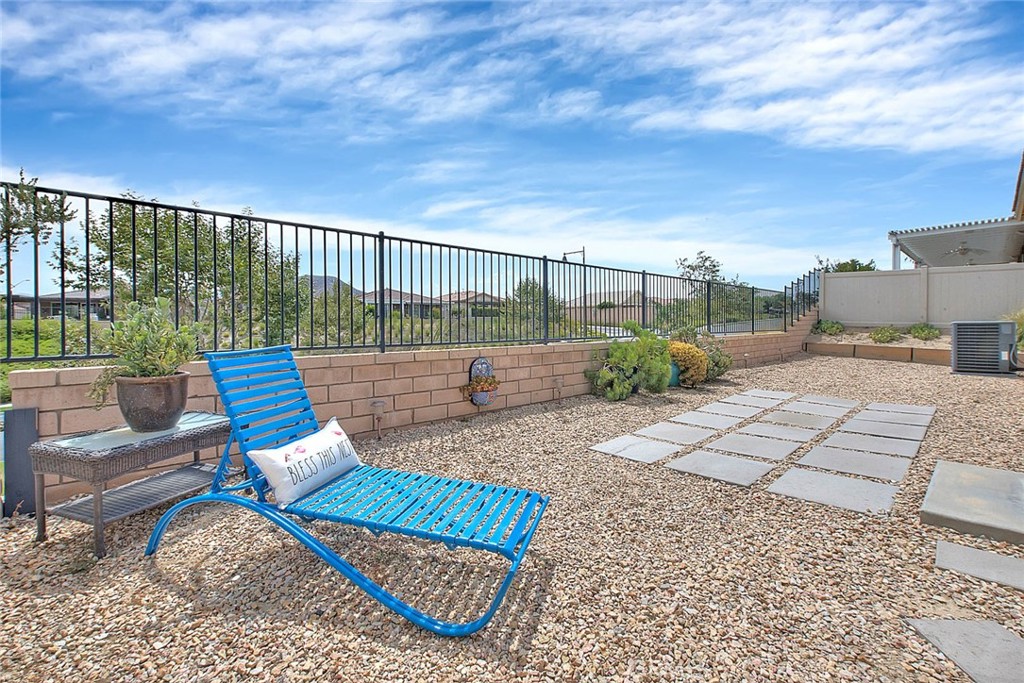 322 Forked Run Beaumont, CA 92223 - Photo 43 of 73 Backyard
