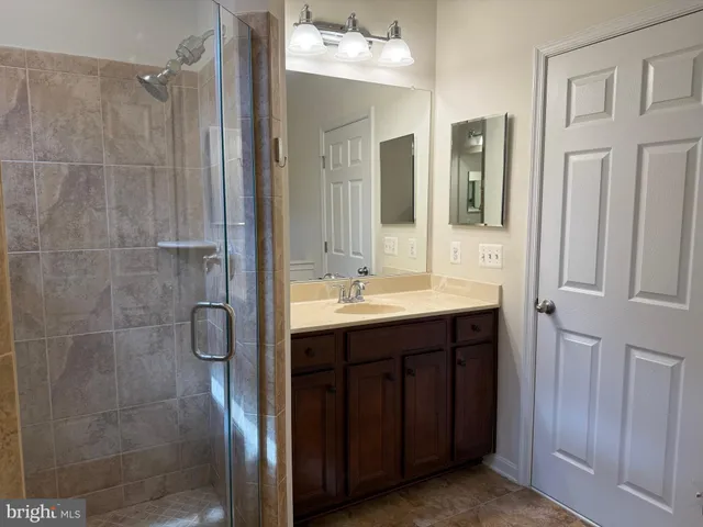 $2,600 | 9105 Belo Gate Drive, Manassas Park, VA 20111