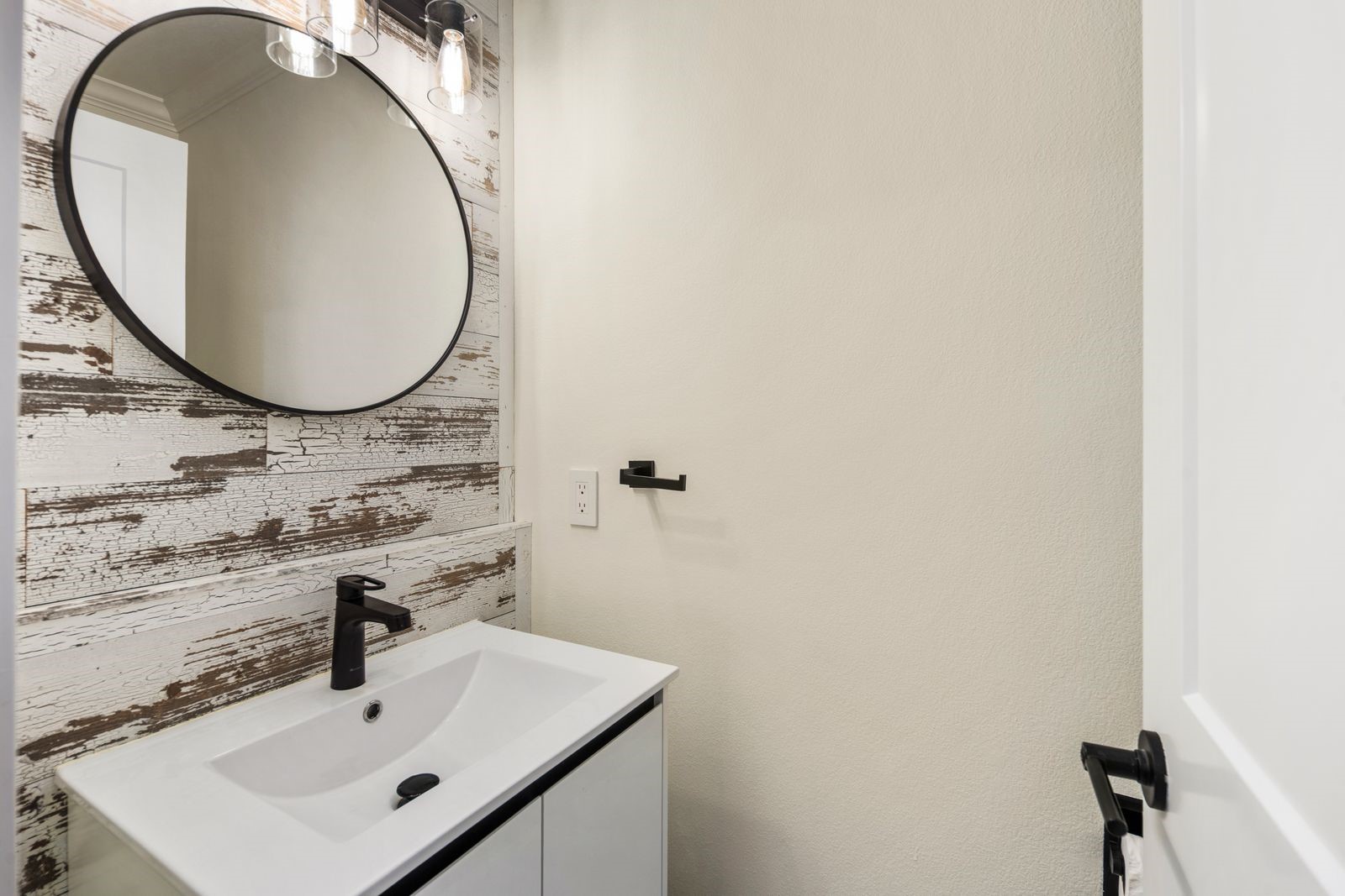 23115 15th Avenue Southeast, Unit D1 Bothell, WA 98021 - Photo 22 of 39