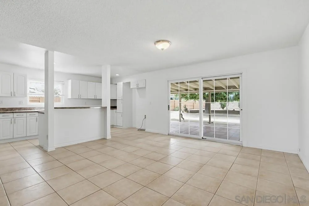 12838 Montauk Street Poway, CA 92064 - Photo 7 of 31 Dining Room