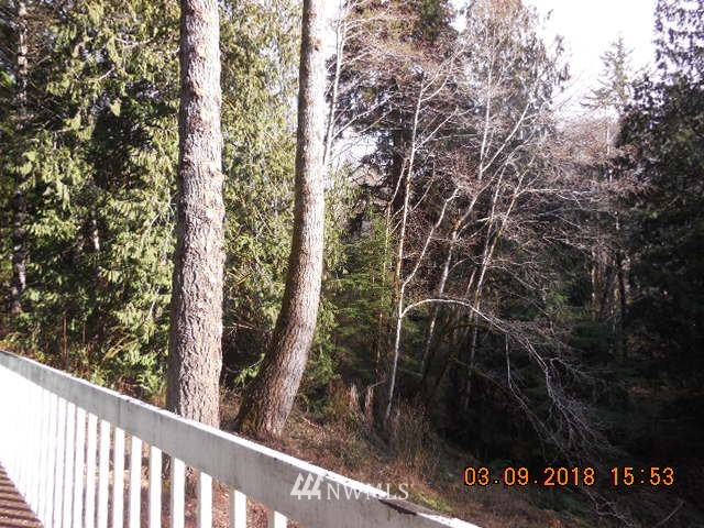 102 Kreaman Road Port Angeles, WA 98363 - Photo 5 of 12 Gallery Image 5