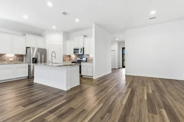 $2,695 | 1606 Happy Valley Street, Montgomery, TX 77316