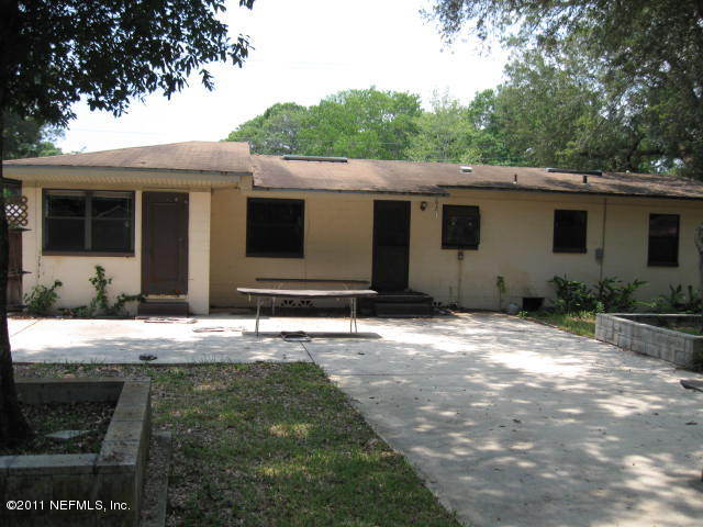 4553 Jammes Road Jacksonville, FL 32210 - Photo 3 of 5 Back of Home