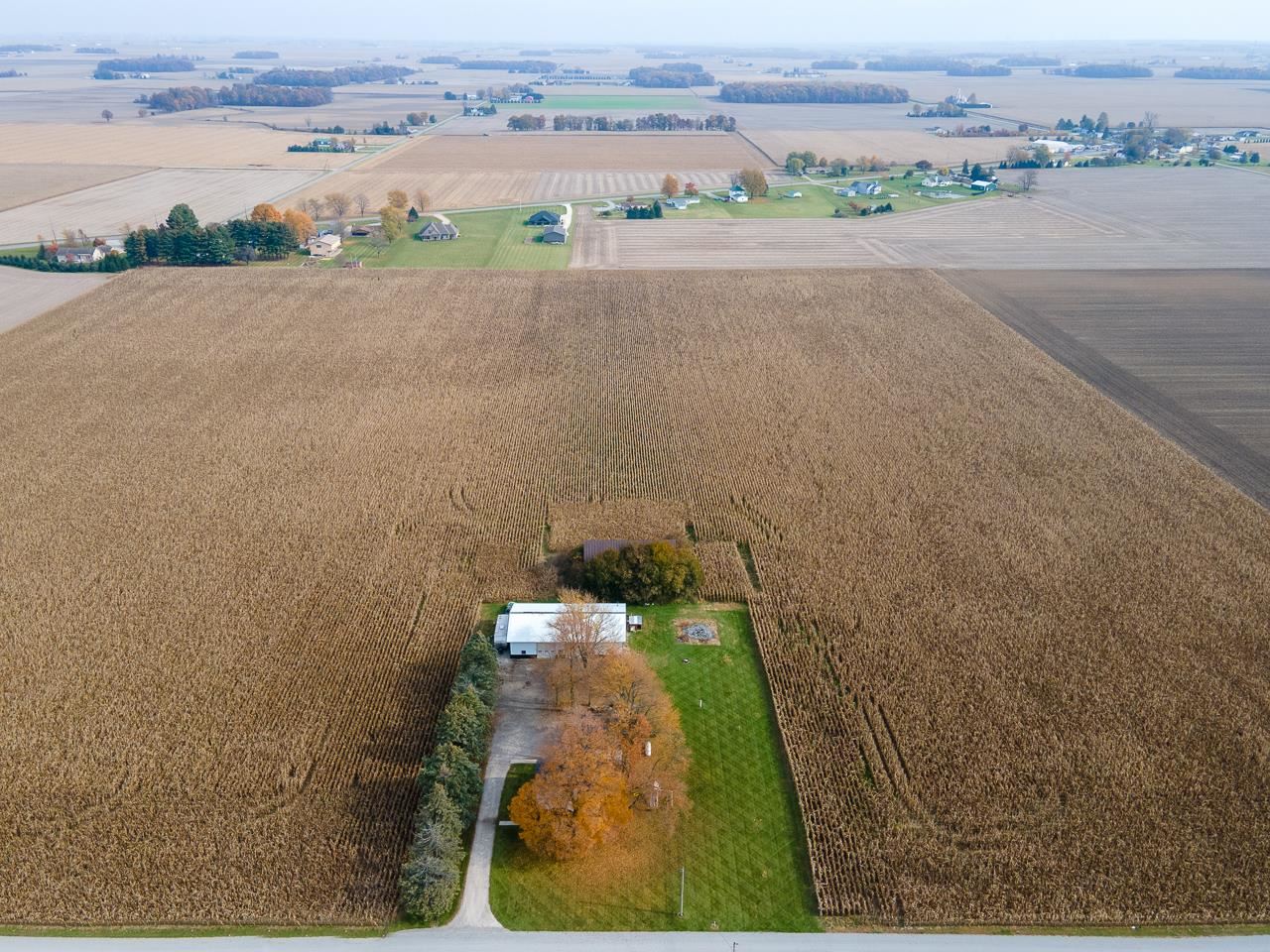 5211 Snyder Road Monroeville, IN 46773 - Photo 2 of 36