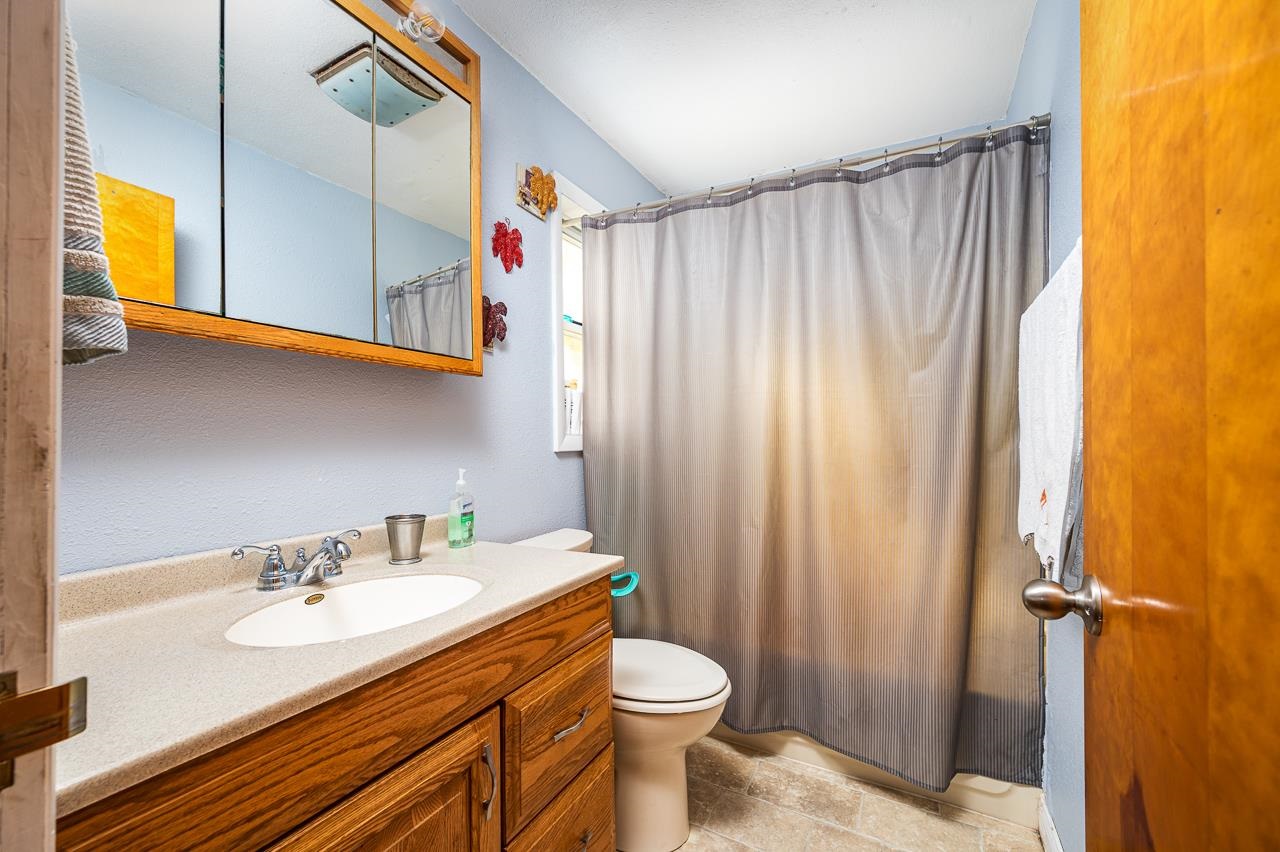 5211 Snyder Road Monroeville, IN 46773 - Photo 18 of 36