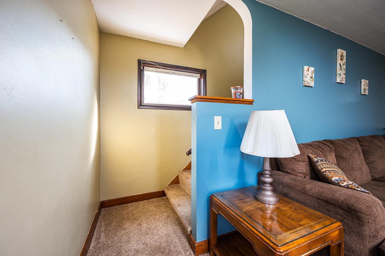 5211 Snyder Road Monroeville, IN 46773 - Photo 19 of 36