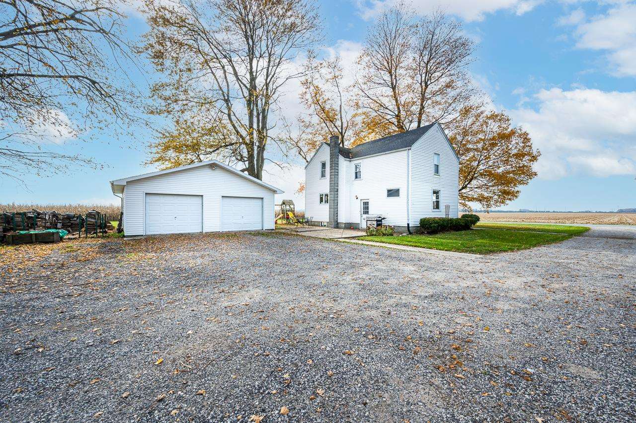 5211 Snyder Road Monroeville, IN 46773 - Photo 27 of 36
