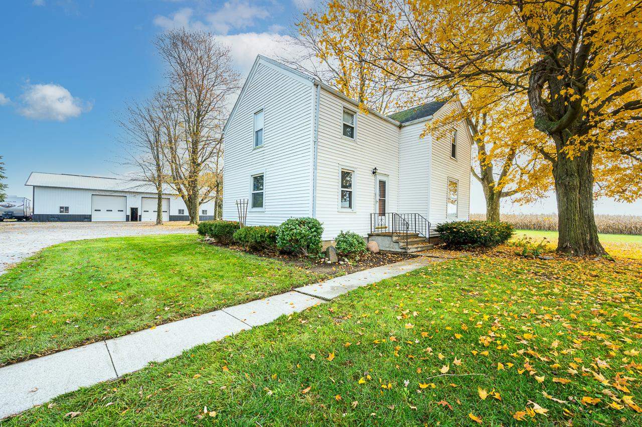 5211 Snyder Road Monroeville, IN 46773 - Photo 4 of 36