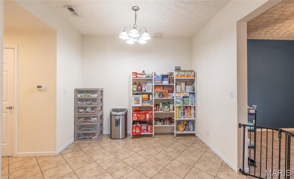 22354 Target Lane St. Robert, MO 65584 - Photo 10 of 37