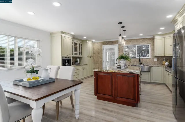 $1,075,000 | 4398 North Canoe Birch Court, Concord, CA 94521