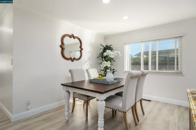 $1,075,000 | 4398 North Canoe Birch Court, Concord, CA 94521