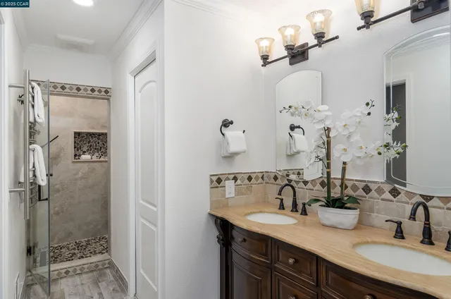 $1,075,000 | 4398 North Canoe Birch Court, Concord, CA 94521