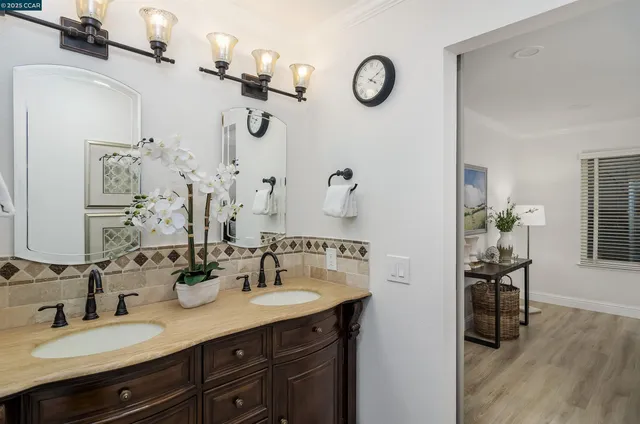 $1,075,000 | 4398 North Canoe Birch Court, Concord, CA 94521