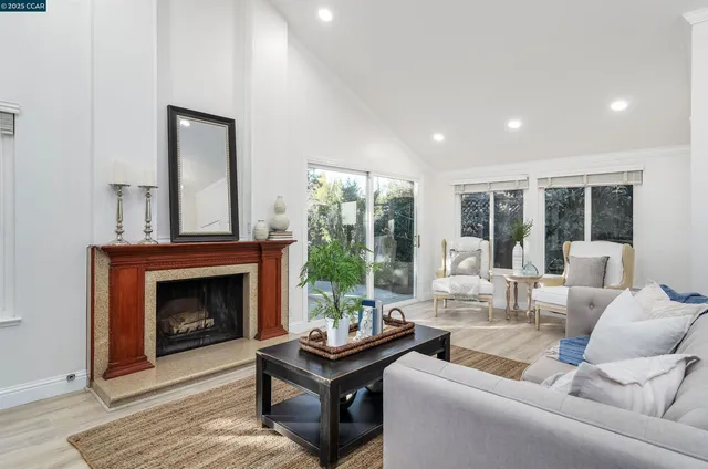 $1,075,000 | 4398 North Canoe Birch Court, Concord, CA 94521