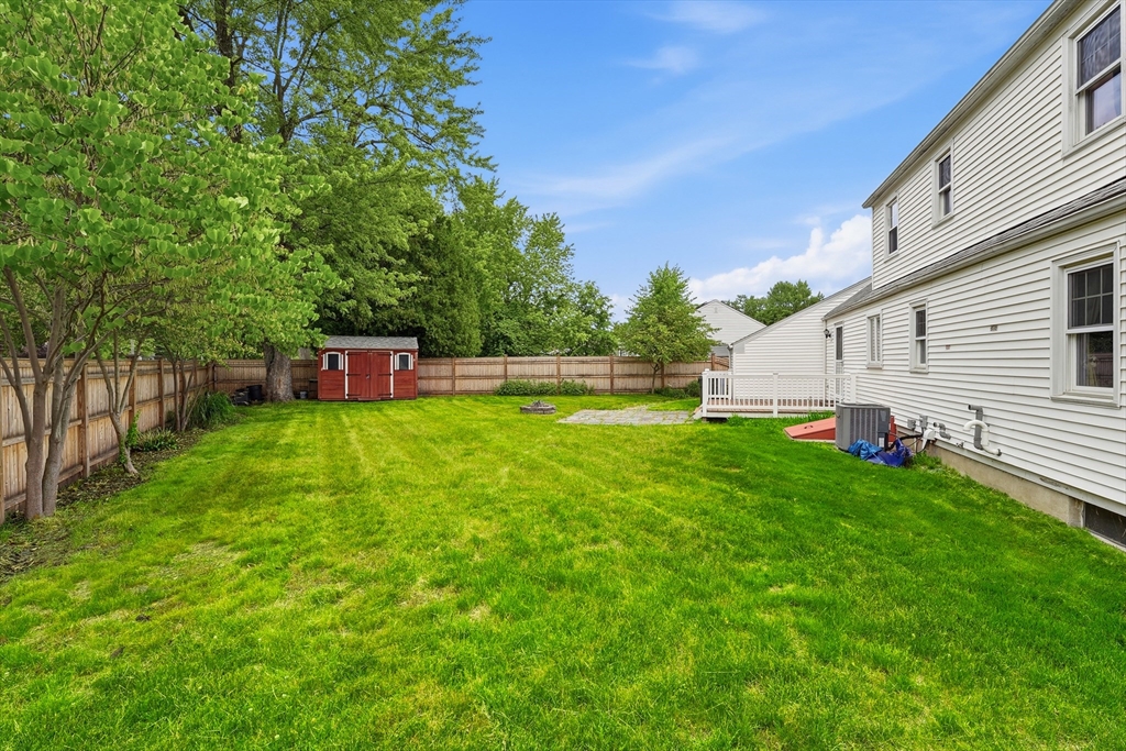 14 Duggan Circle Springfield, MA 01119 - Photo 40 of 41
