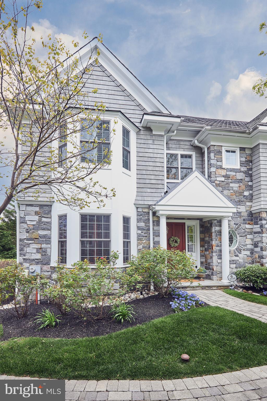 5 Wicklow Court Wayne, PA 19087 - Photo 2 of 38