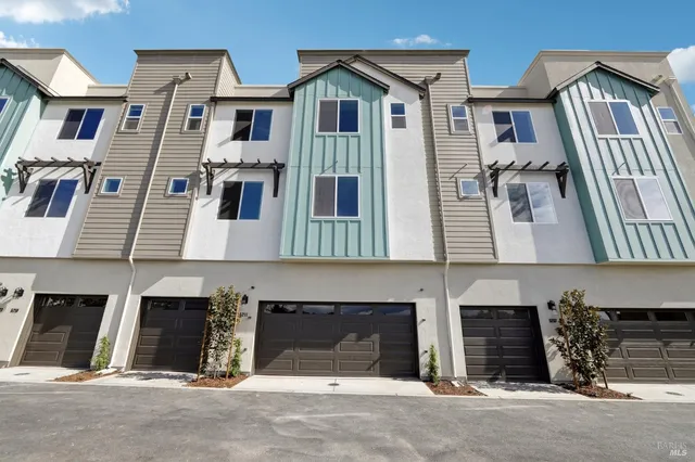 $743,782 | 5158 Blossom Circle, Richmond, CA 94804