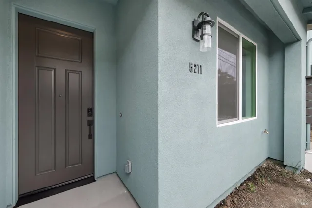 $743,782 | 5158 Blossom Circle, Richmond, CA 94804