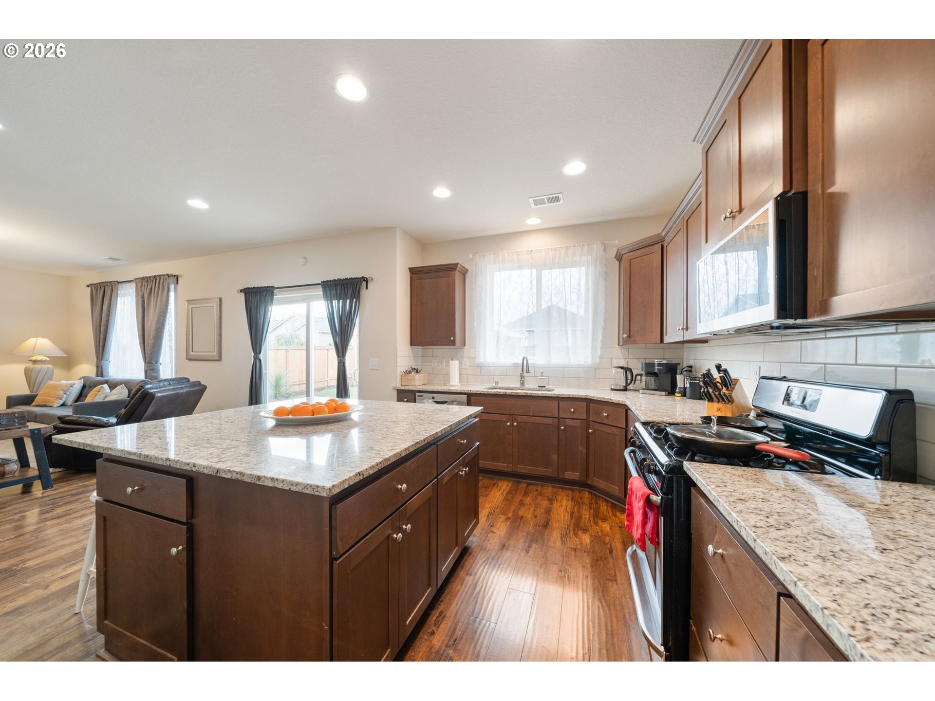 937 North Gibert Court Ridgefield, WA 98642 - Photo 16 of 46