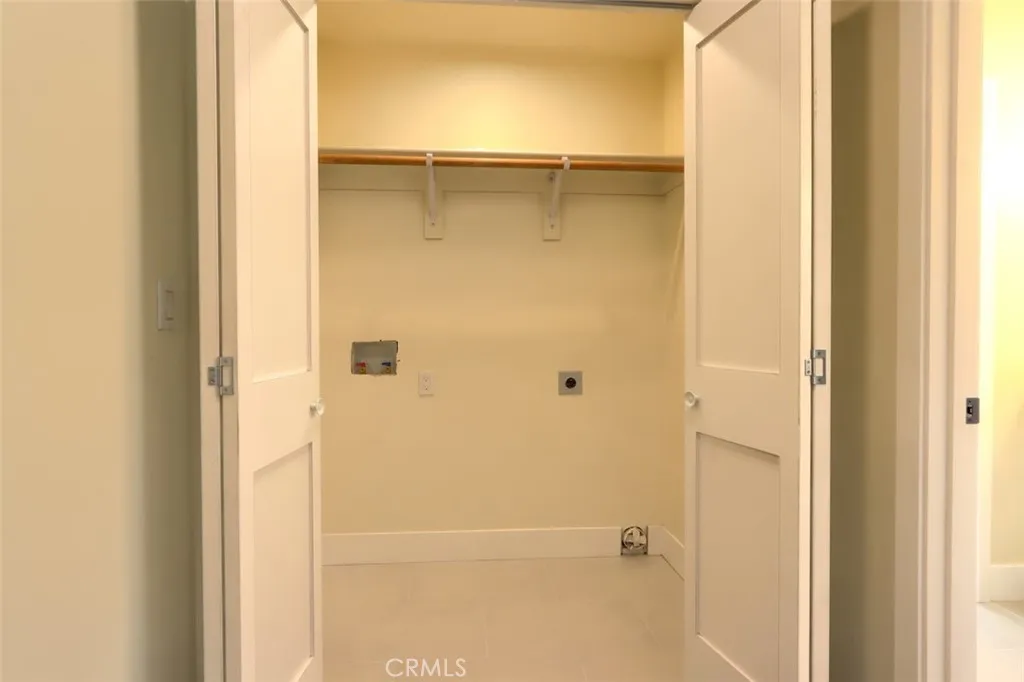3181 Triangle Park Road Mariposa, CA 95338 - Photo 31 of 44 Upstairs Laundry closet