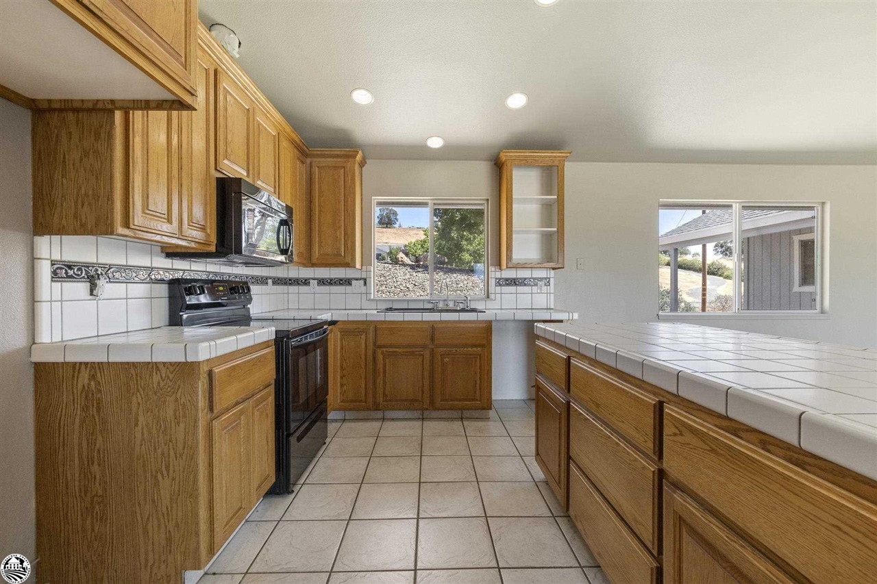 2856 Quail Hill Road Copperopolis, CA 95228 - Photo 11 of 35