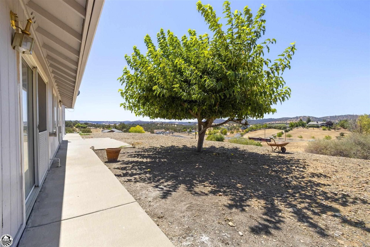 2856 Quail Hill Road Copperopolis, CA 95228 - Photo 23 of 35
