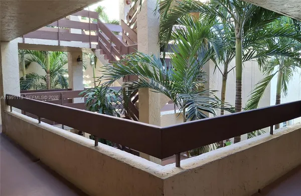 $2,350 | 9015 Southwest 125th Avenue, Unit N206, Miami, FL 33186