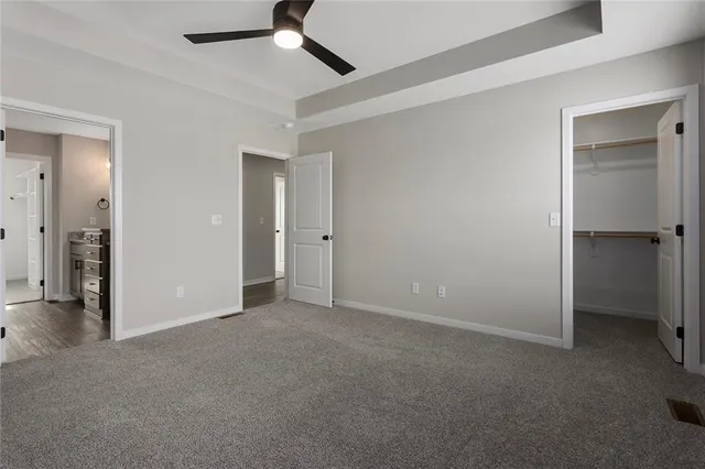 $399,900 | 1502 Southwest Meadowlark Court, Oak Grove, MO 64075