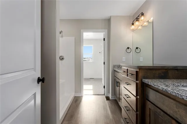 $399,900 | 1502 Southwest Meadowlark Court, Oak Grove, MO 64075