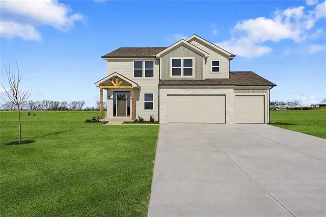 $399,900 | 1502 Southwest Meadowlark Court, Oak Grove, MO 64075