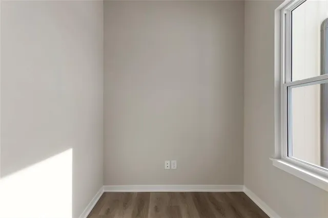 $399,900 | 1502 Southwest Meadowlark Court, Oak Grove, MO 64075