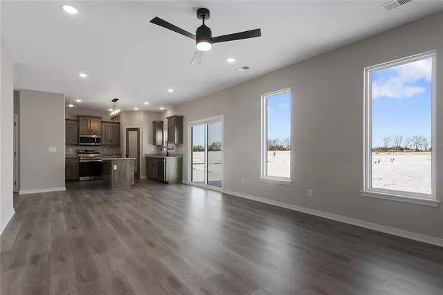 $399,900 | 1502 Southwest Meadowlark Court, Oak Grove, MO 64075